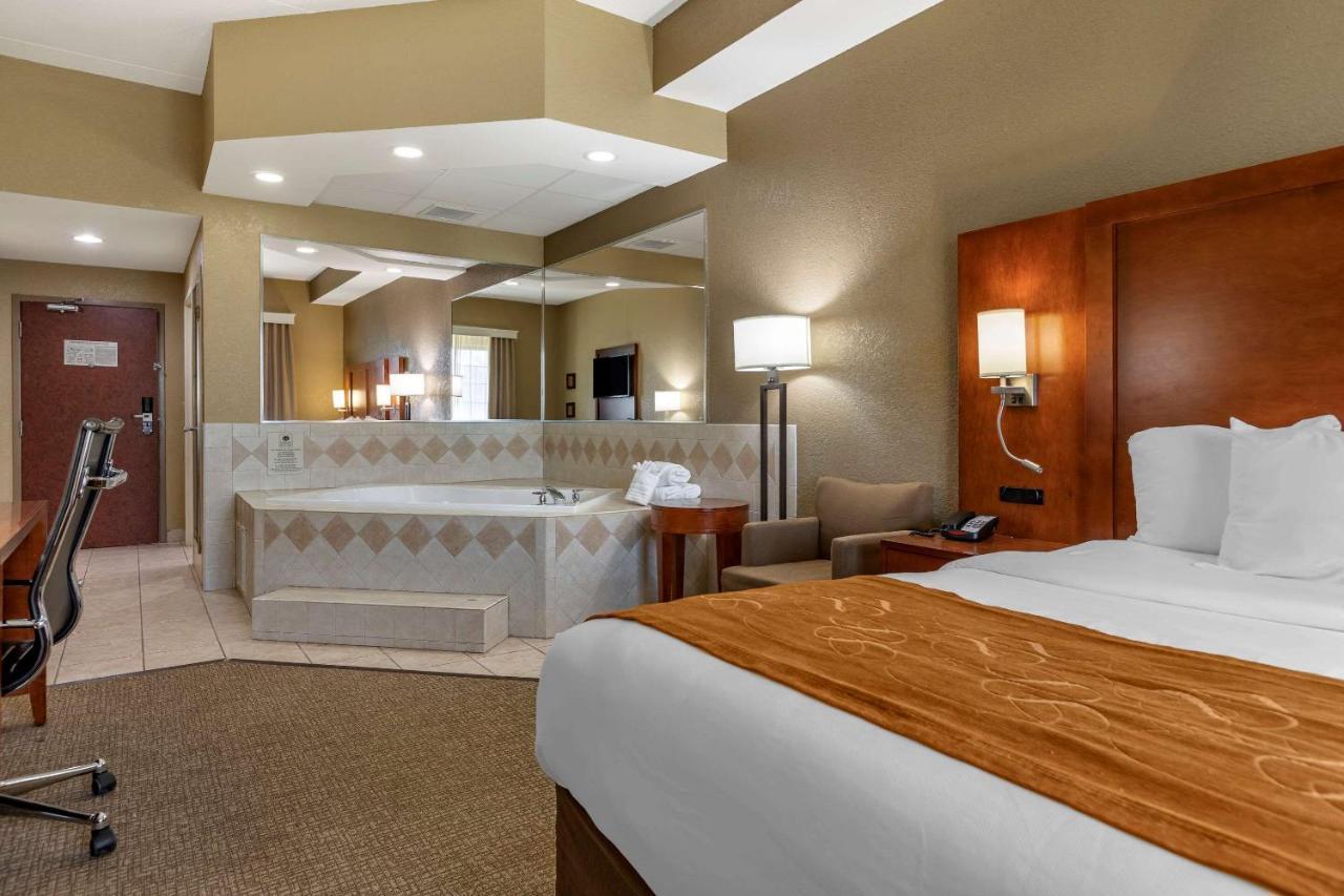 Comfort Suites Grand Rapids South Kentwood Esterno foto