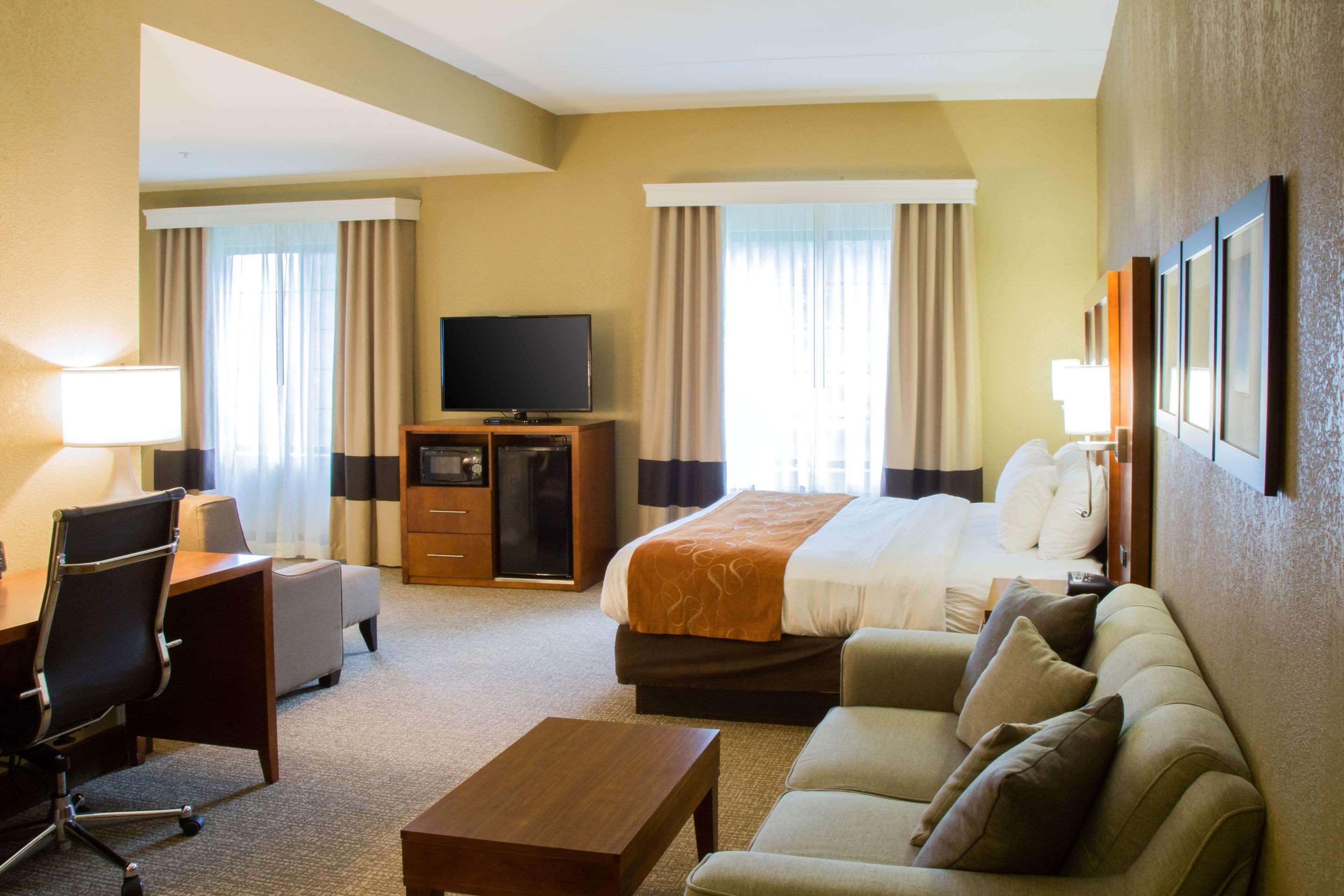 Comfort Suites Grand Rapids South Kentwood Esterno foto