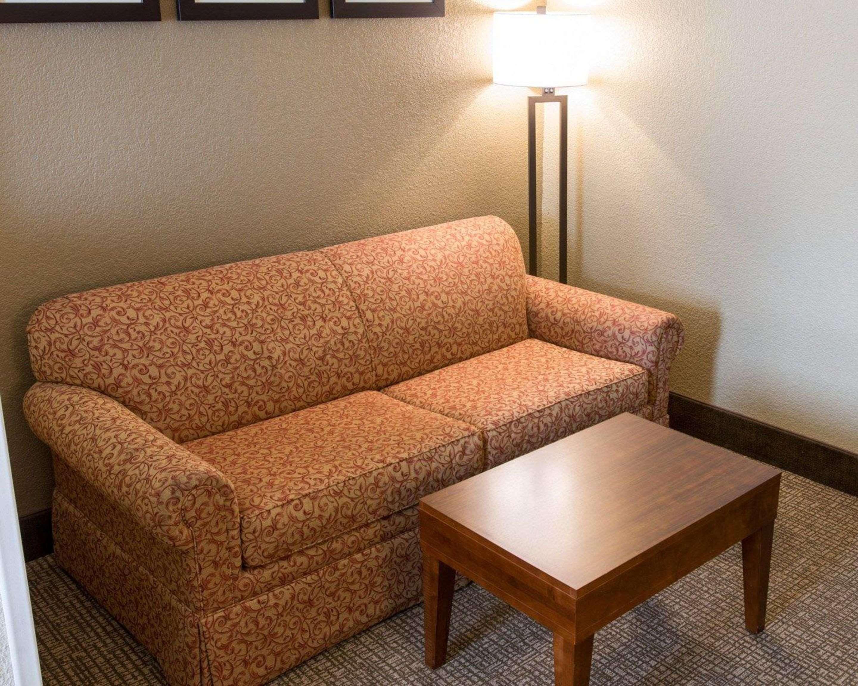 Comfort Suites Grand Rapids South Kentwood Esterno foto